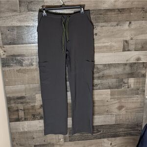 Joy scrubs Charcoal cargo pockets M